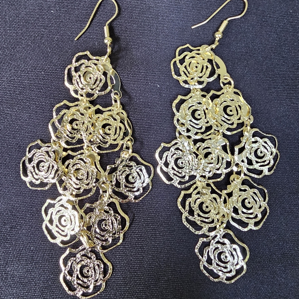 Gold tone Dangle drop hook earing date night jewelry